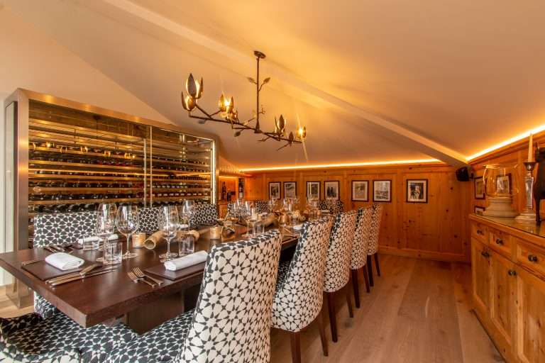 Luxury Chalet Artemis St Anton Austria - Dining room and Bar area
